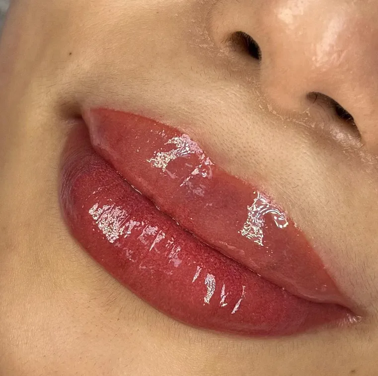 lip color saturation